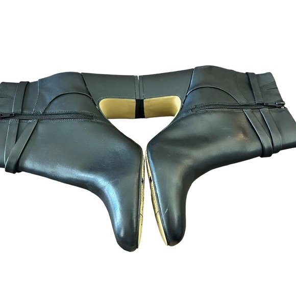 Bella Vita Diaz Bootie Size 11 Wide Width - Picture 8 of 11